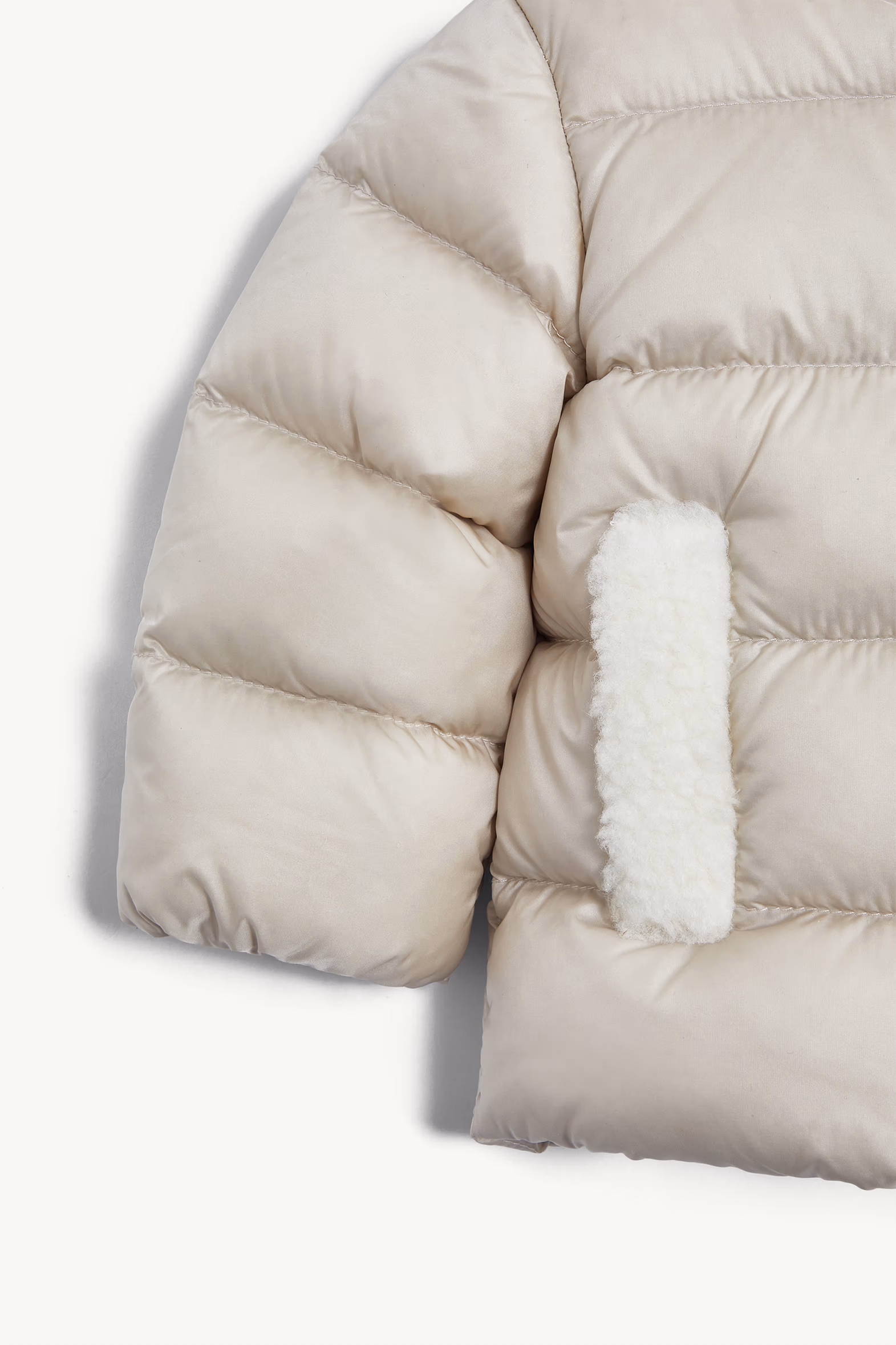 Borgan Hooded Teddy-Trimmed Down Jacket Gender Neutral Ice Grey Moncler 4